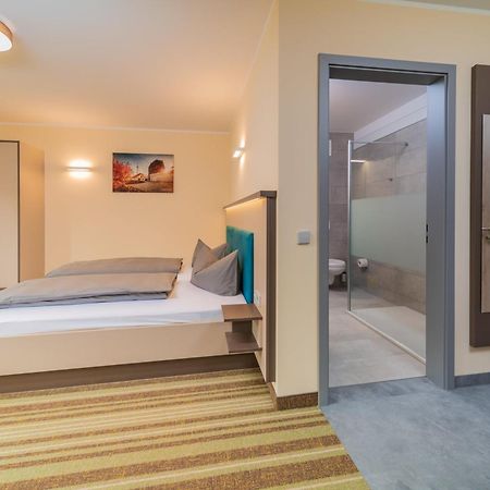 Elly Hostel Фрайберг Екстериор снимка