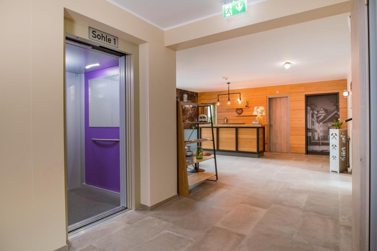 Elly Hostel Фрайберг Екстериор снимка