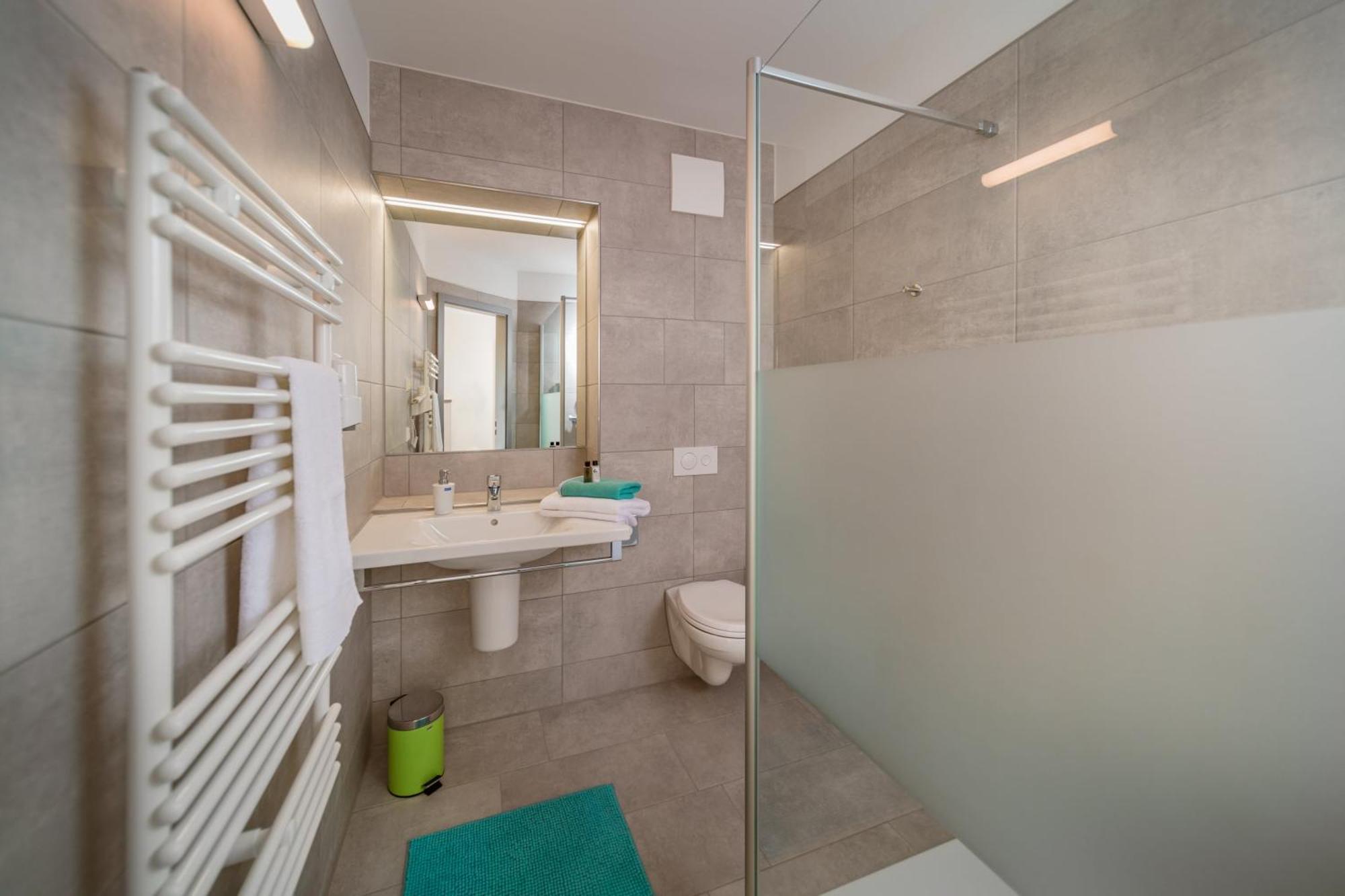 Elly Hostel Фрайберг Екстериор снимка